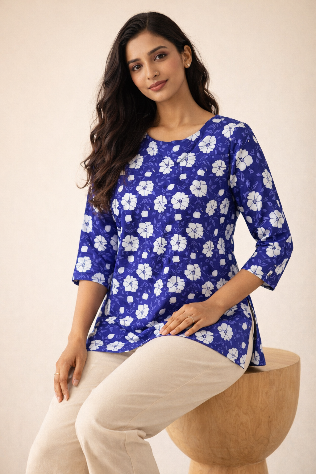 Women's Bold Floral Print Round Neck Cotton Top | Kapachi