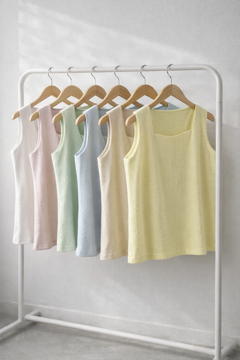 Sweetheart Crop Tank Top | Brazil Knit Spandex | Kapachi