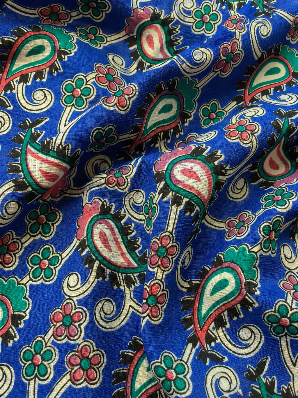 Print Sleeveless Kurti Scarlet Paisley Sleeveless A-Line Kurti | Miss Kapachi