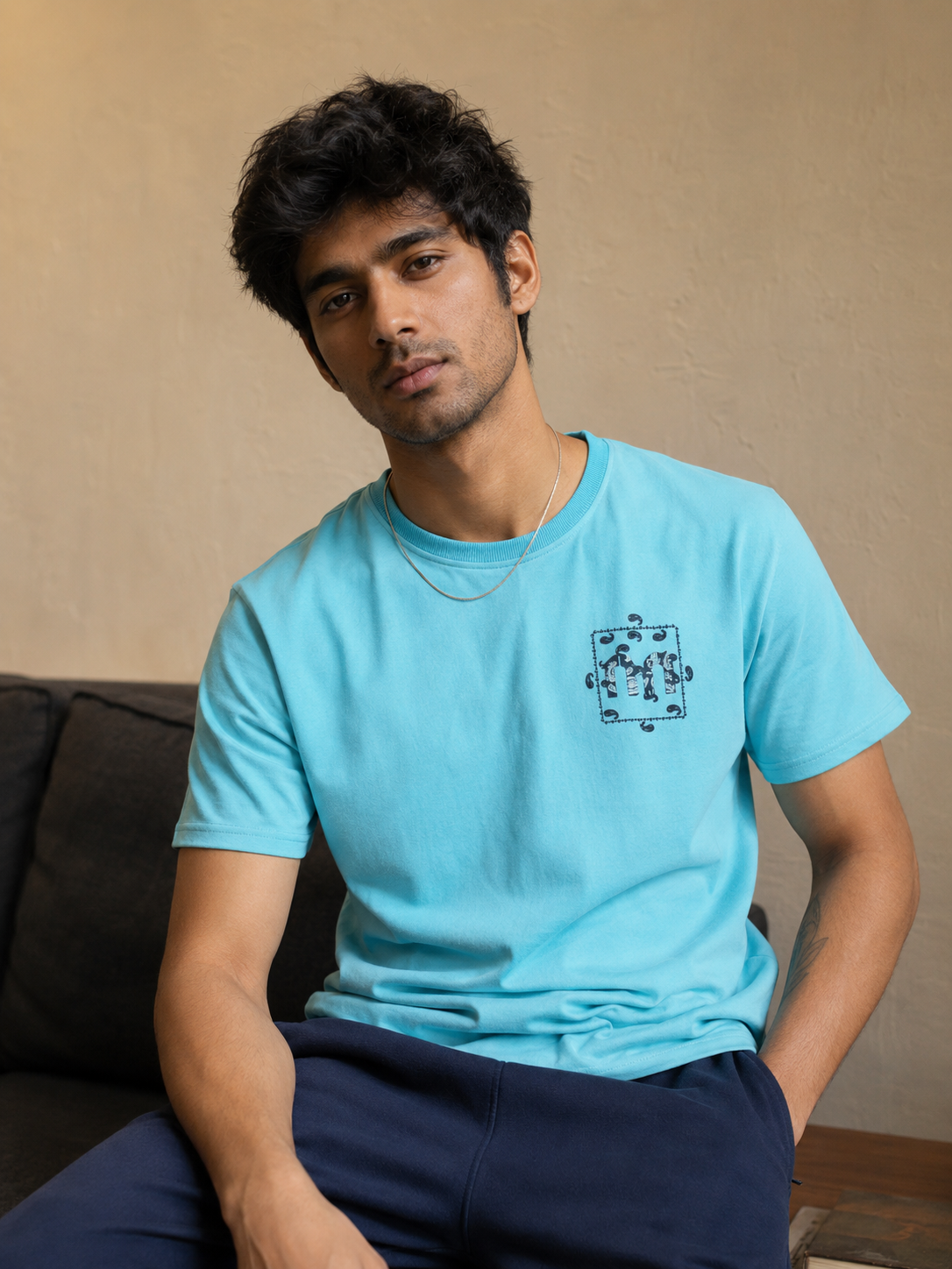 Men's Graphic Print Round Neck T-Shirt | Imported Loopnet | Lemon8