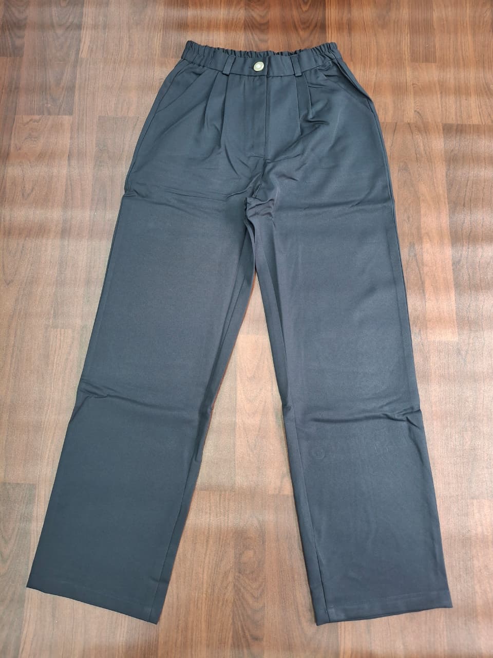Solid Pleated High-Waist Wide-Leg Trousers | Button Waistband | Side Pockets | Miss Kapachi
