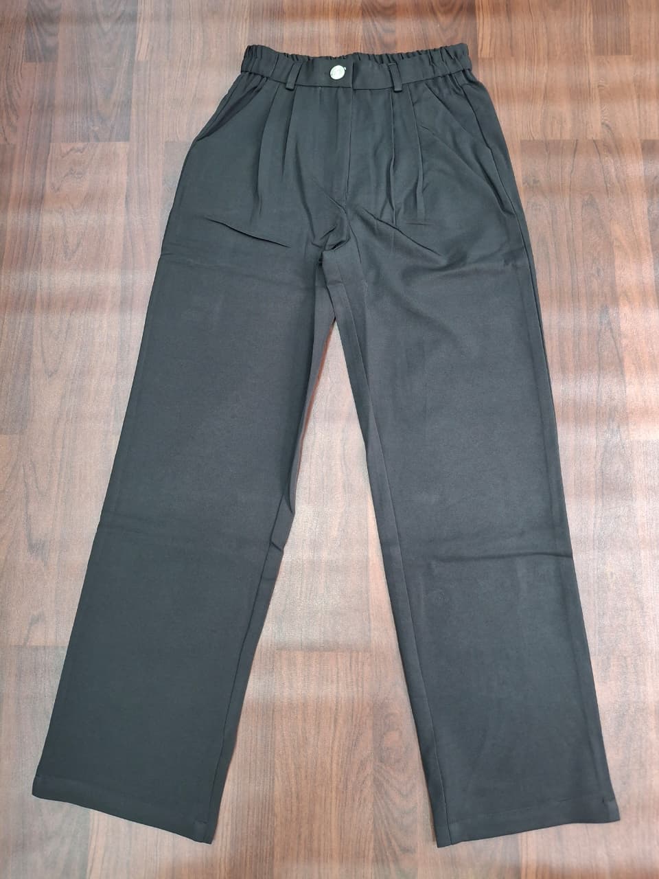 Solid Pleated High-Waist Wide-Leg Trousers | Button Waistband | Side Pockets | Miss Kapachi