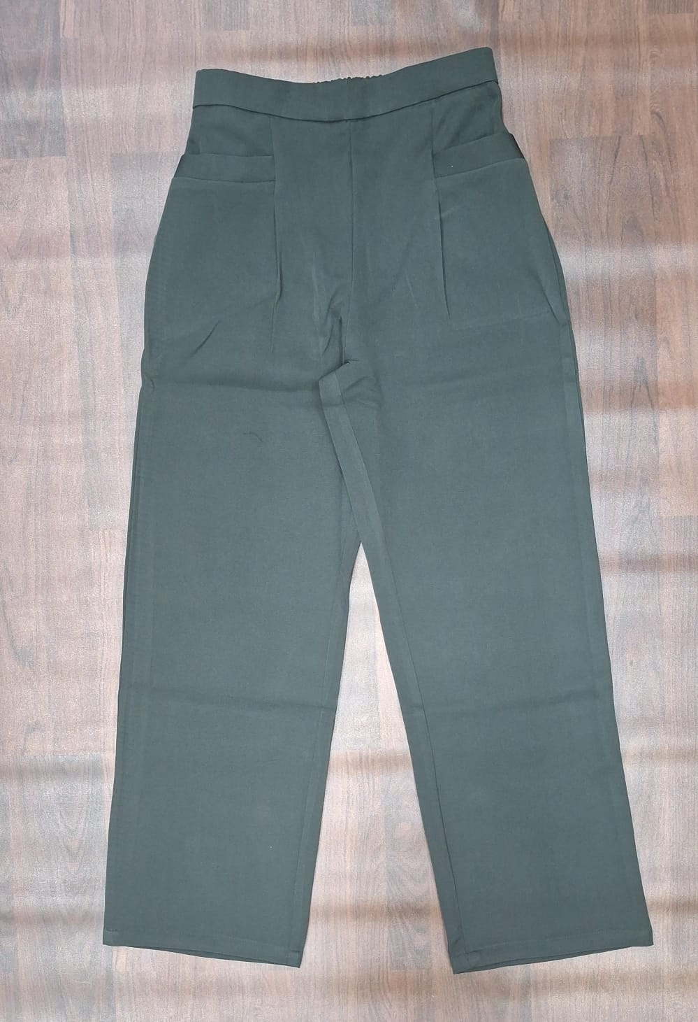 Charcoal straight-leg trousers with straight-leg fit